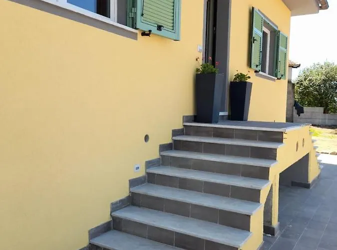 Atena Semesterbostad La Spezia