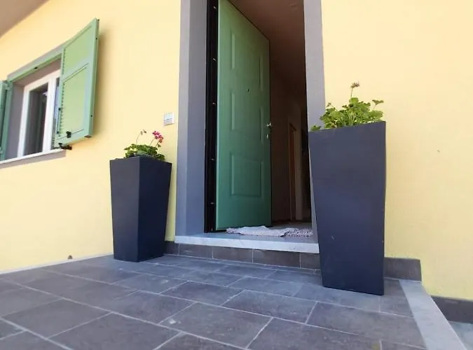 Semesterbostad Atena La Spezia