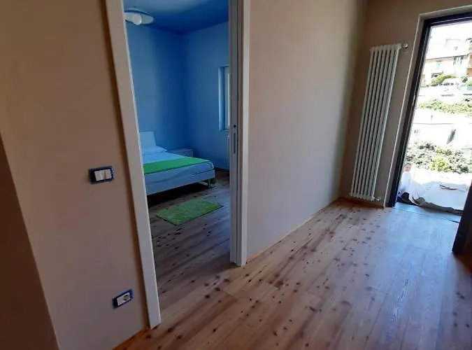 Semesterbostad Atena La Spezia