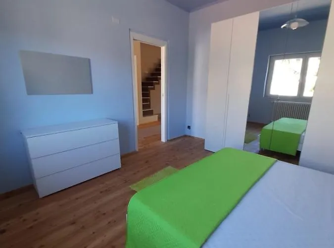 Semesterbostad Atena La Spezia