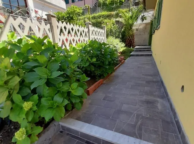 Atena Semesterbostad La Spezia