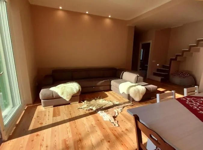 Semesterbostad Atena La Spezia